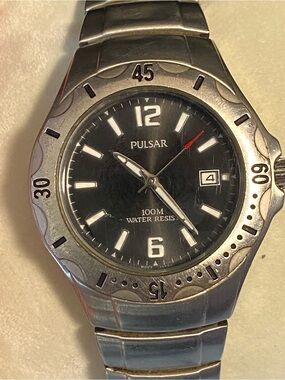 Pulsar Vintage 1990s scalloped bezel 100m Dive Safe V525-X013 Rotating Bezel